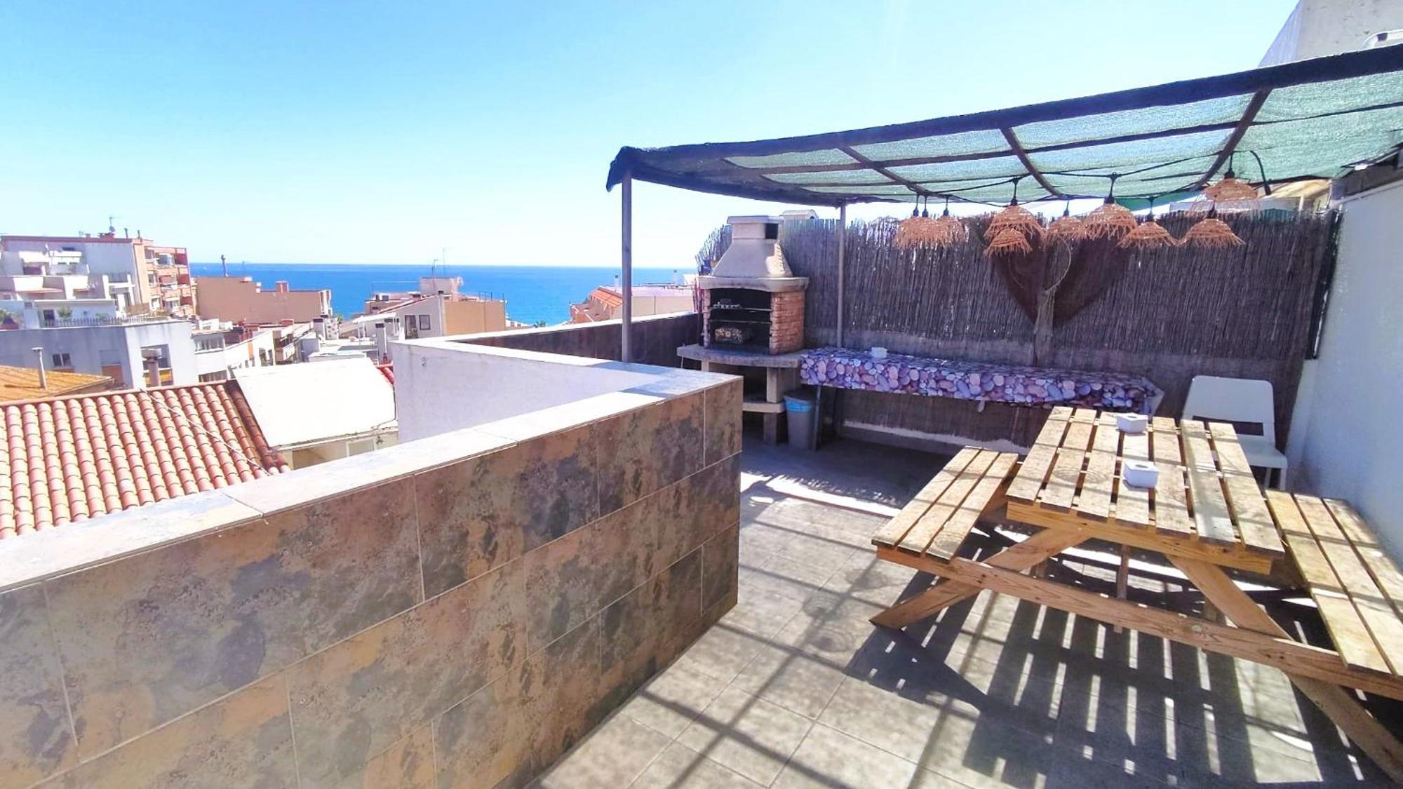 Claire Seaview & Beach-Apartment مونغات المظهر الخارجي الصورة