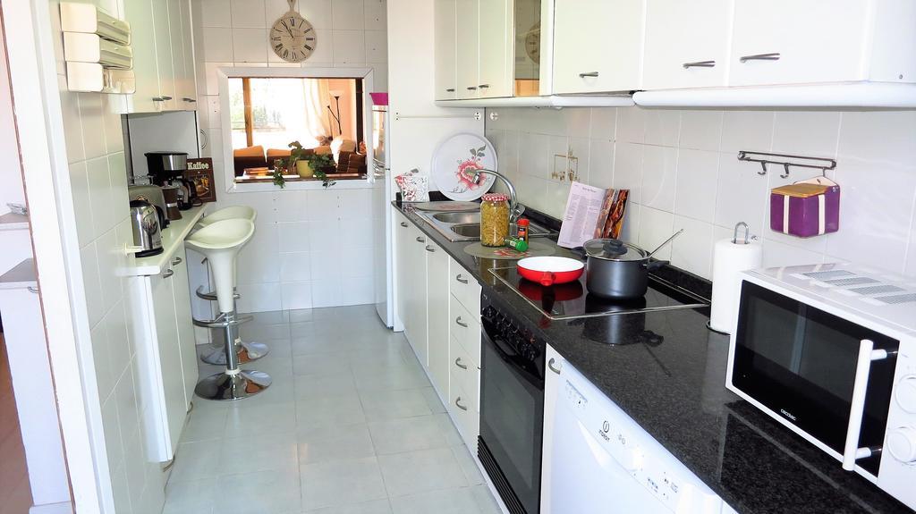Claire Seaview & Beach-Apartment مونغات المظهر الخارجي الصورة