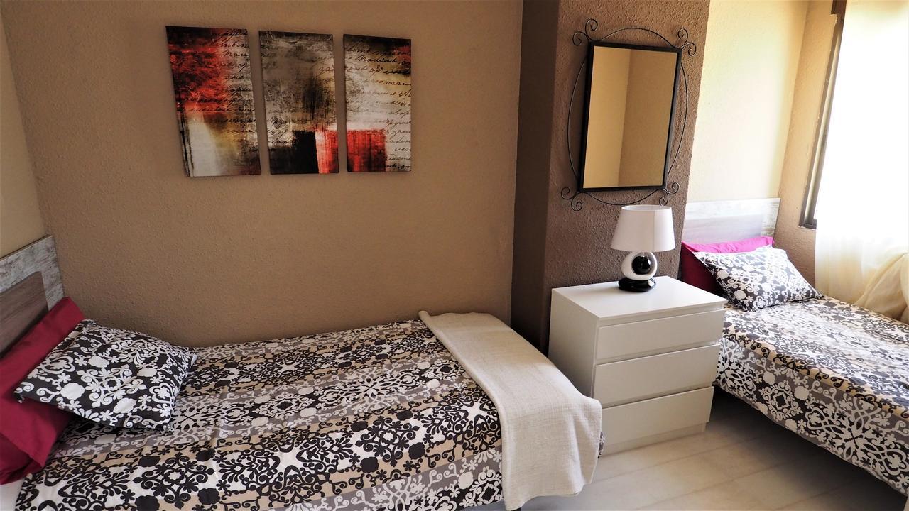 Claire Seaview & Beach-Apartment مونغات المظهر الخارجي الصورة