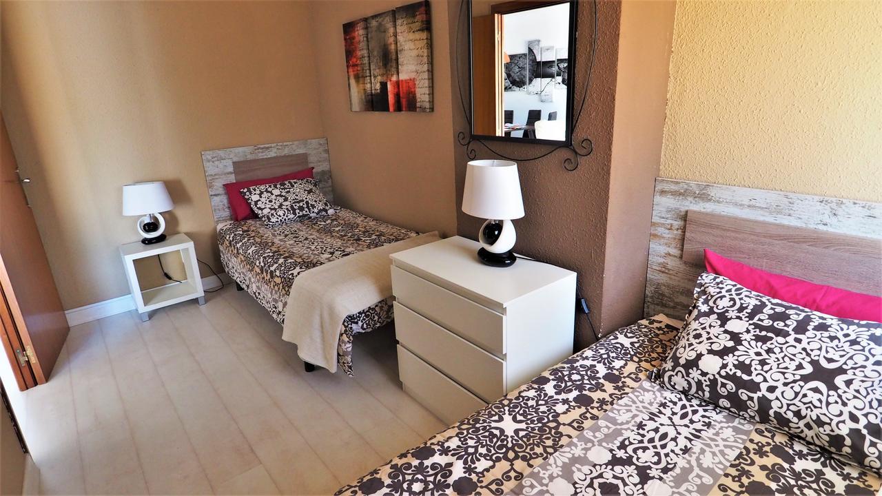 Claire Seaview & Beach-Apartment مونغات المظهر الخارجي الصورة