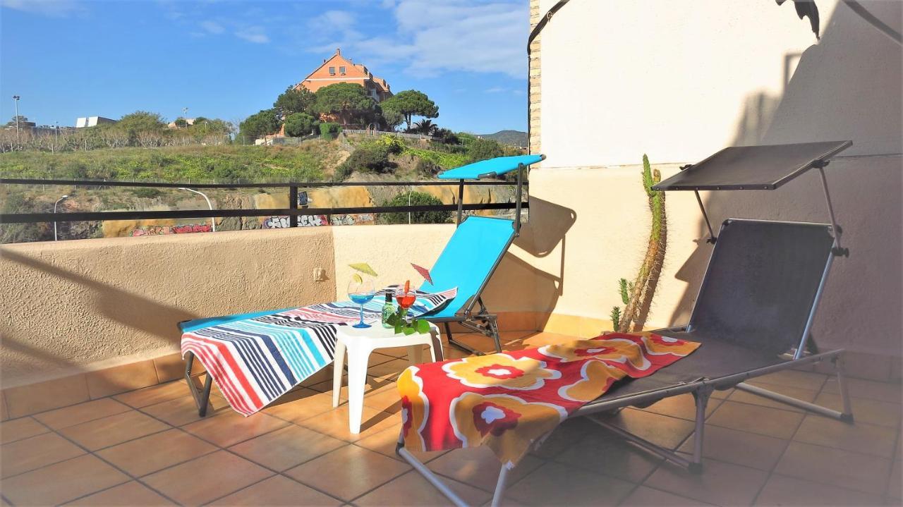 Claire Seaview & Beach-Apartment مونغات المظهر الخارجي الصورة